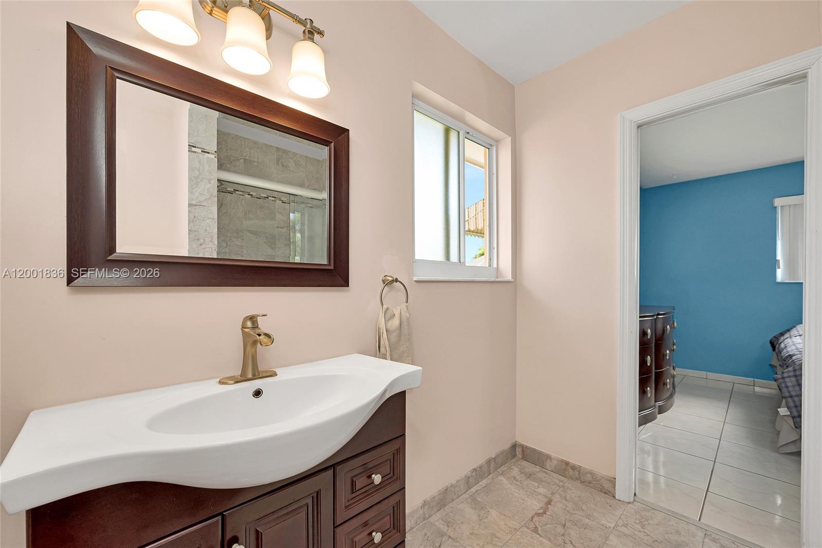 KENDALL HEIGHTS - Residential