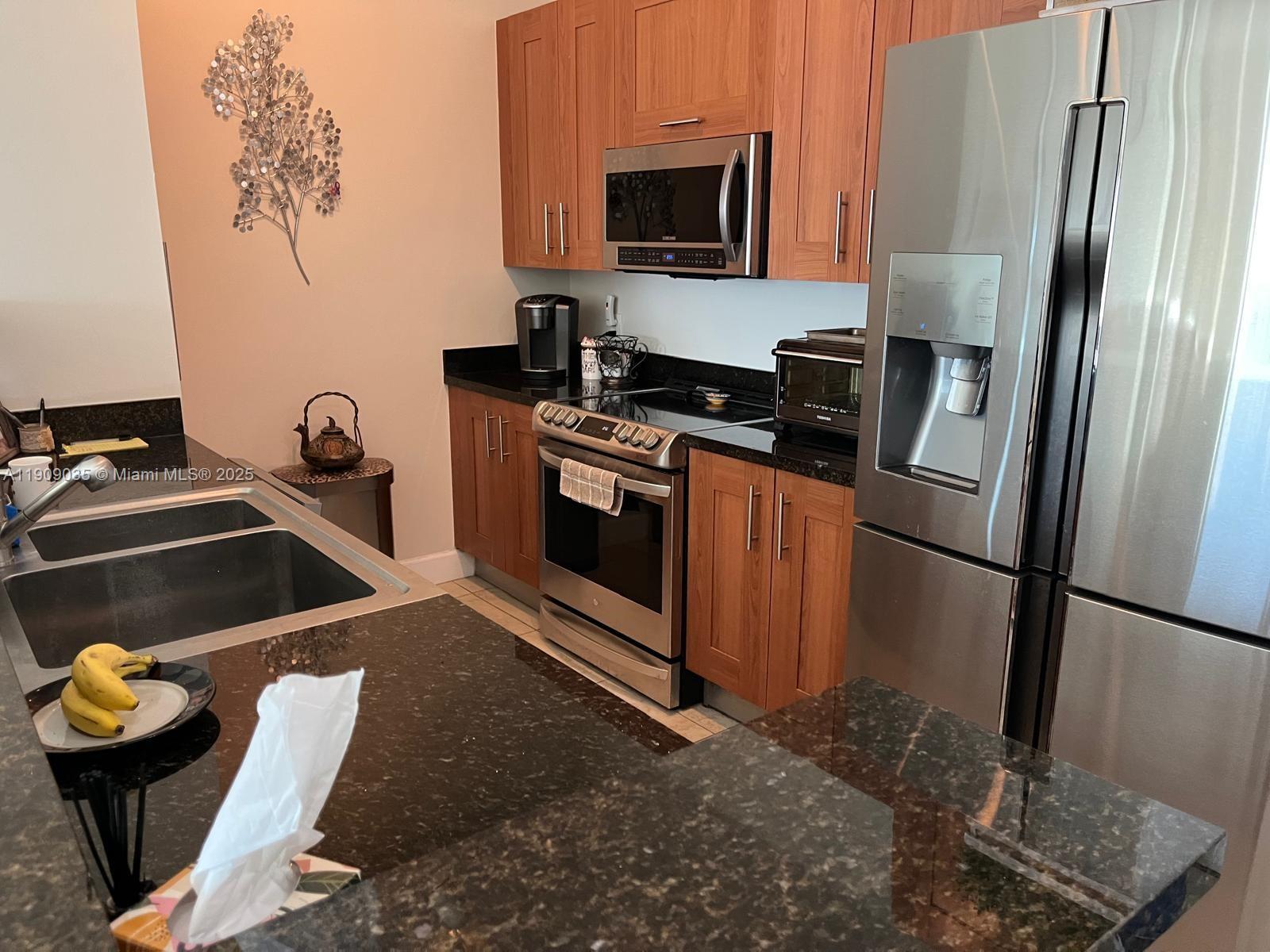 1300 PONCE CONDO - Residential Lease