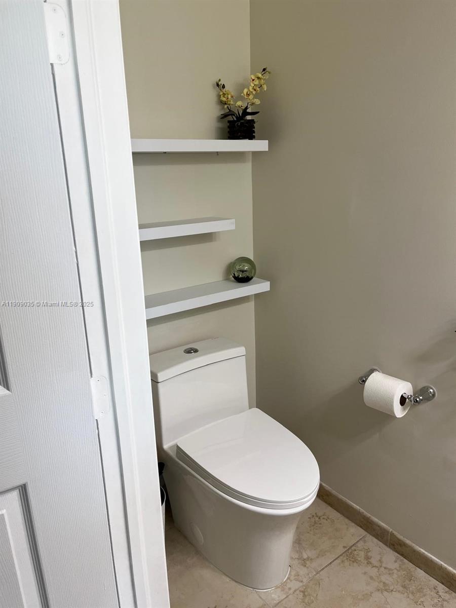 1300 PONCE CONDO - Residential Lease