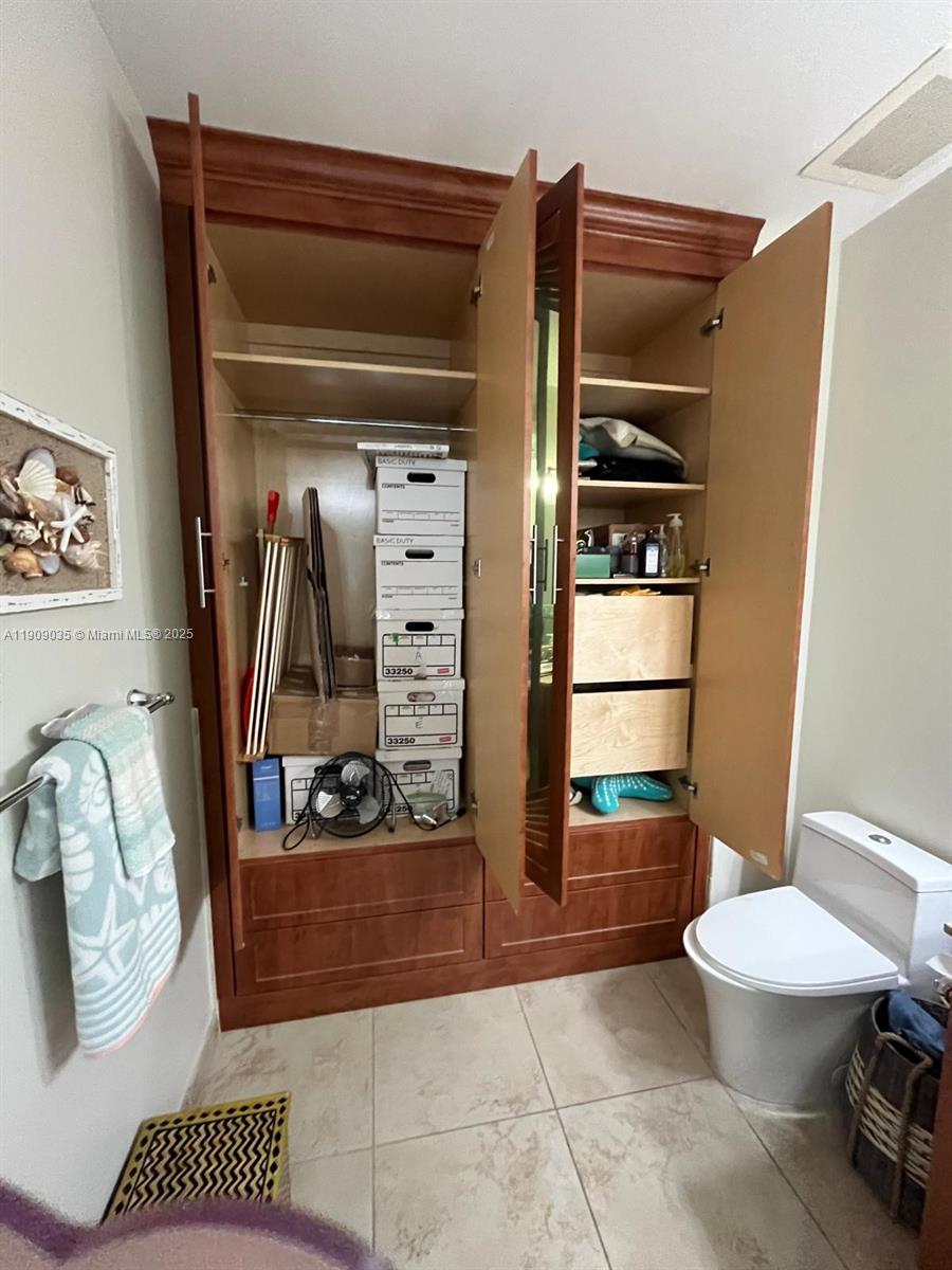 1300 PONCE CONDO - Residential Lease