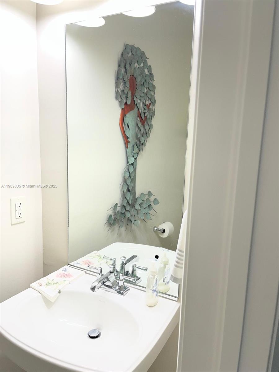 1300 PONCE CONDO - Residential Lease