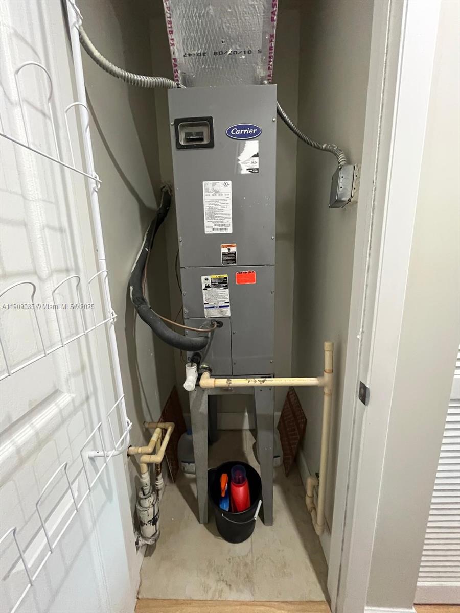 1300 PONCE CONDO - Residential Lease