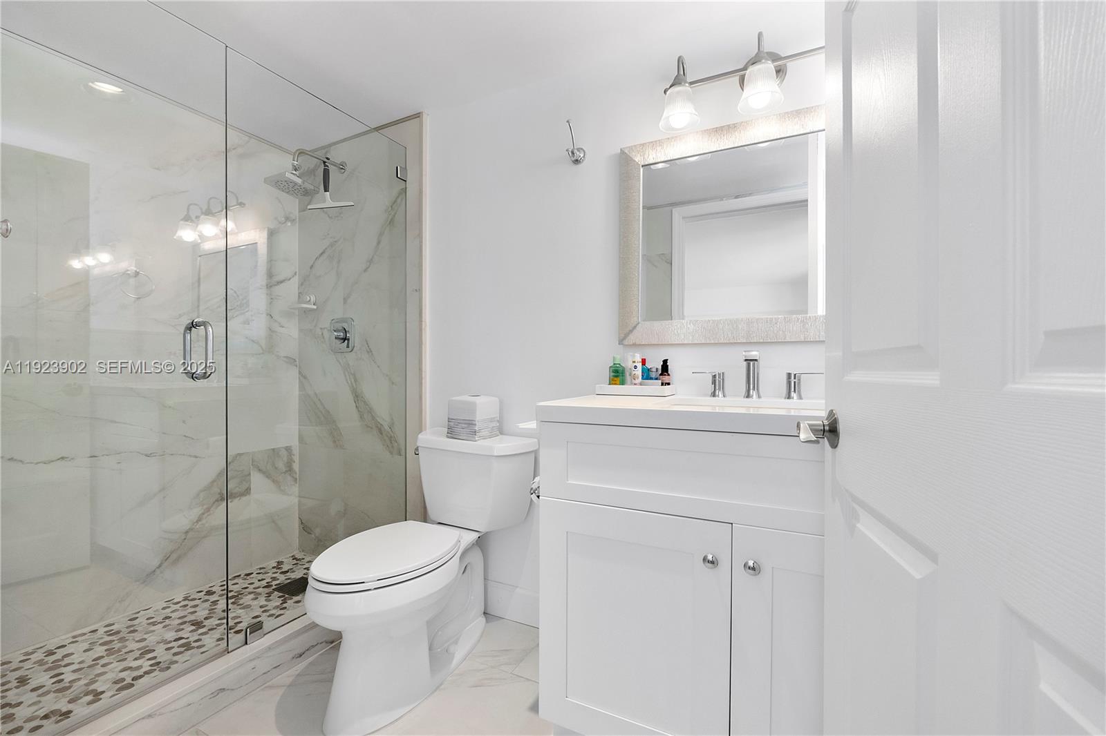 TOWER 1800 CONDO - Residential