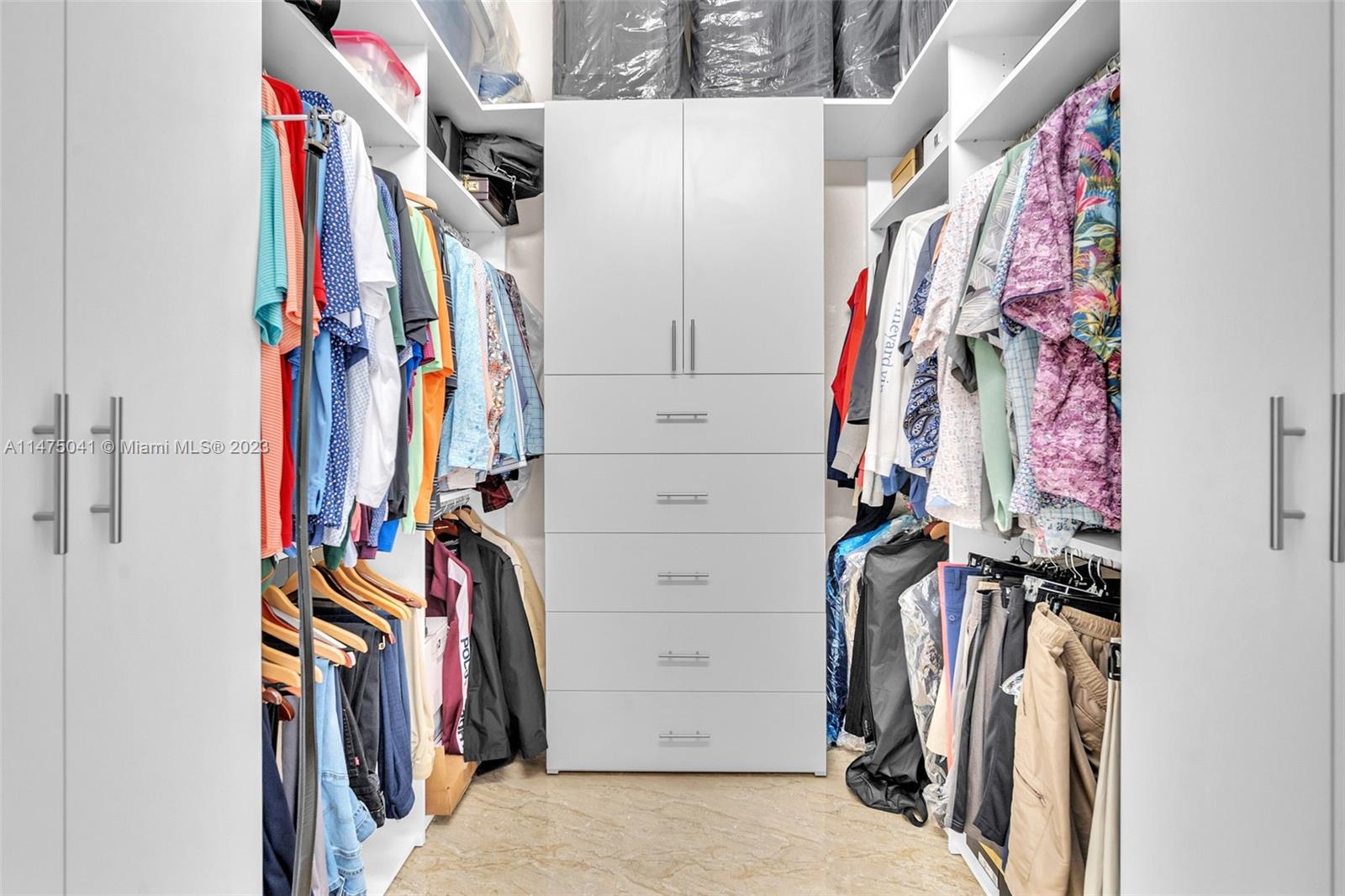 CASTELLON ESTATES SUBDIVI - Residential