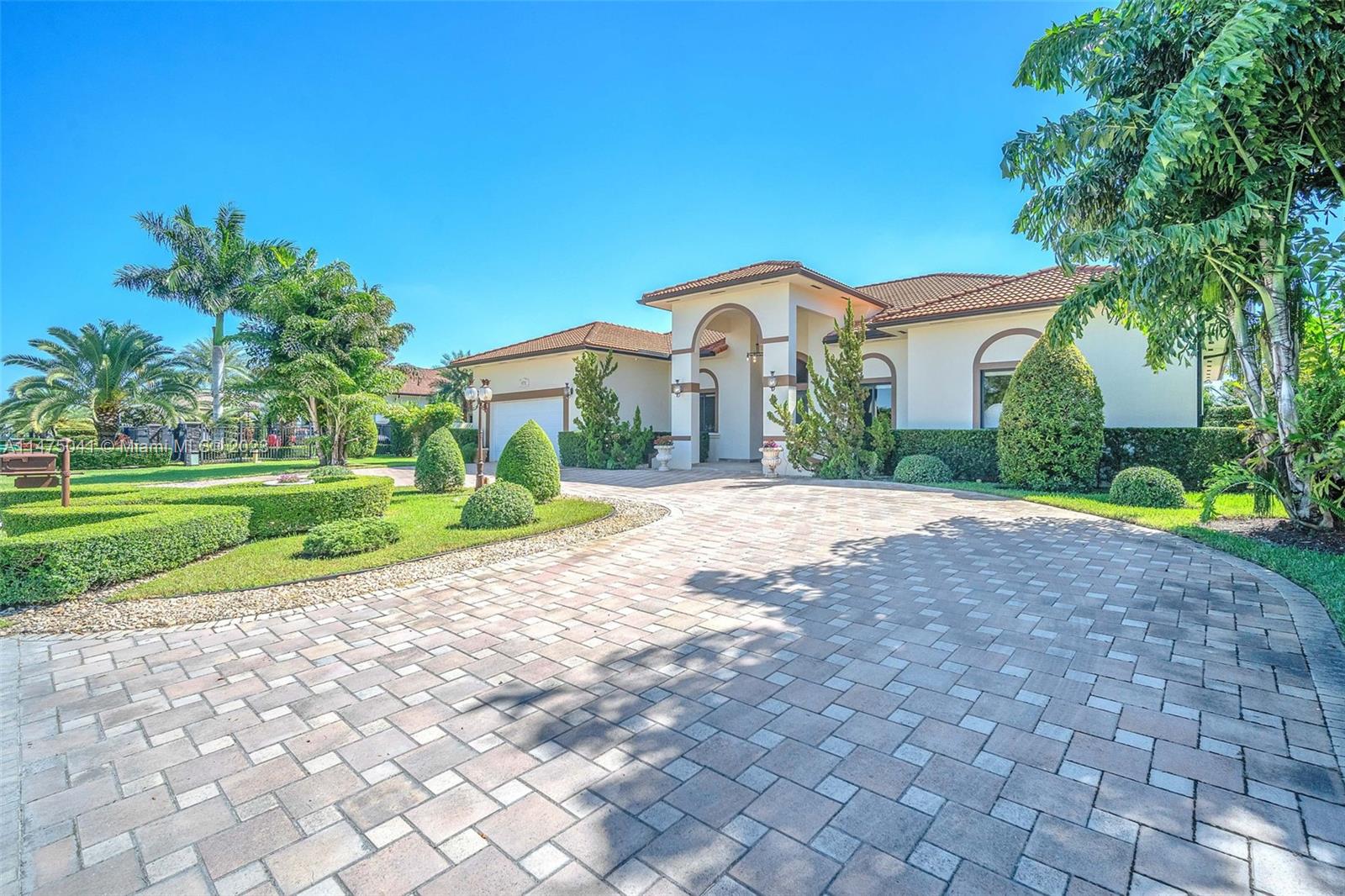 CASTELLON ESTATES SUBDIVI - Residential