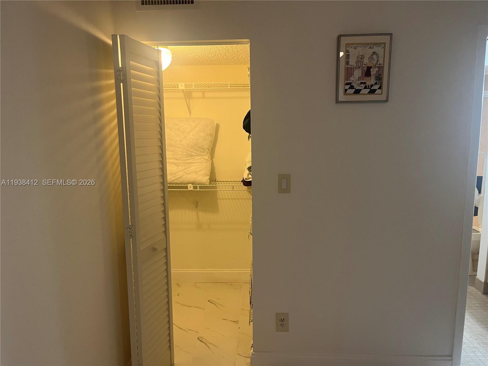 SUNRISE LAKES 217 CONDO - Residential