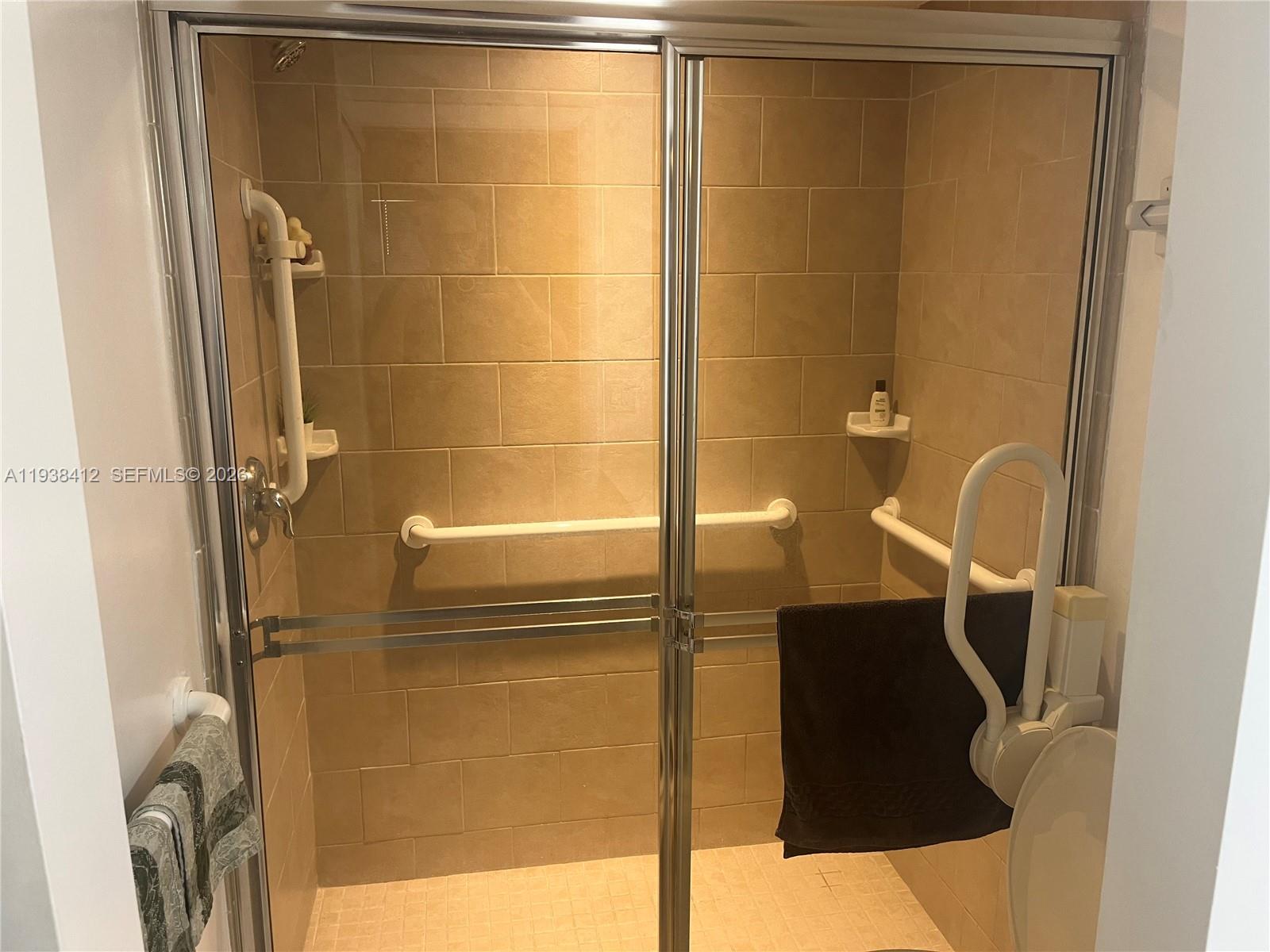 SUNRISE LAKES 217 CONDO - Residential