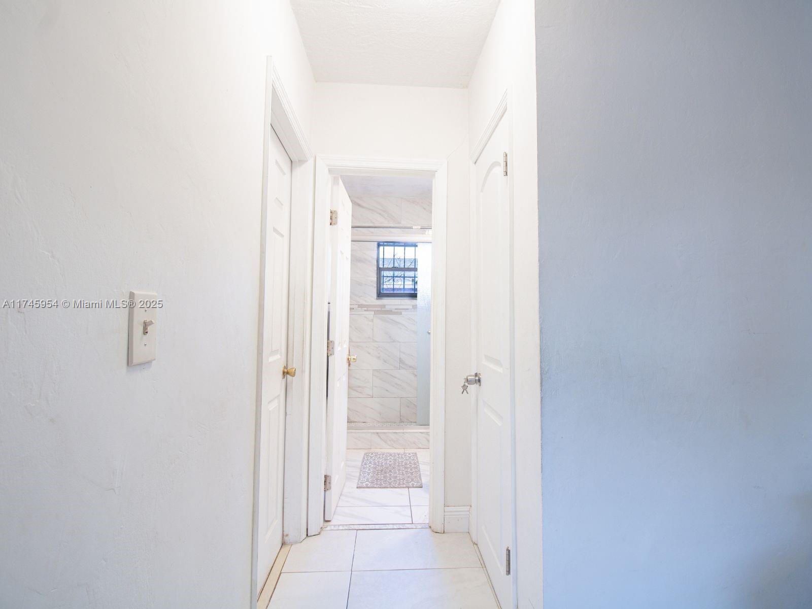 BISCAYNE VILLAGE HEIGHTS - Residential