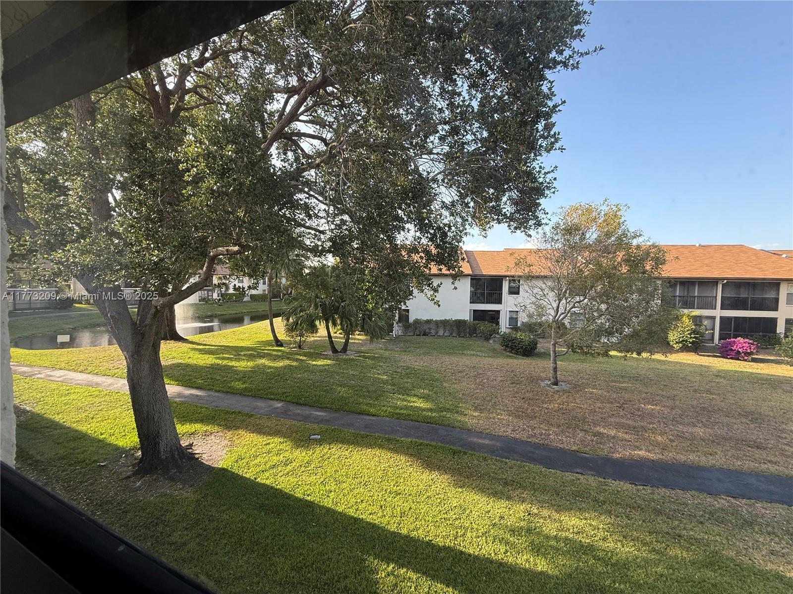 LUCERNE PARK CONDOS 1, 1A - Residential