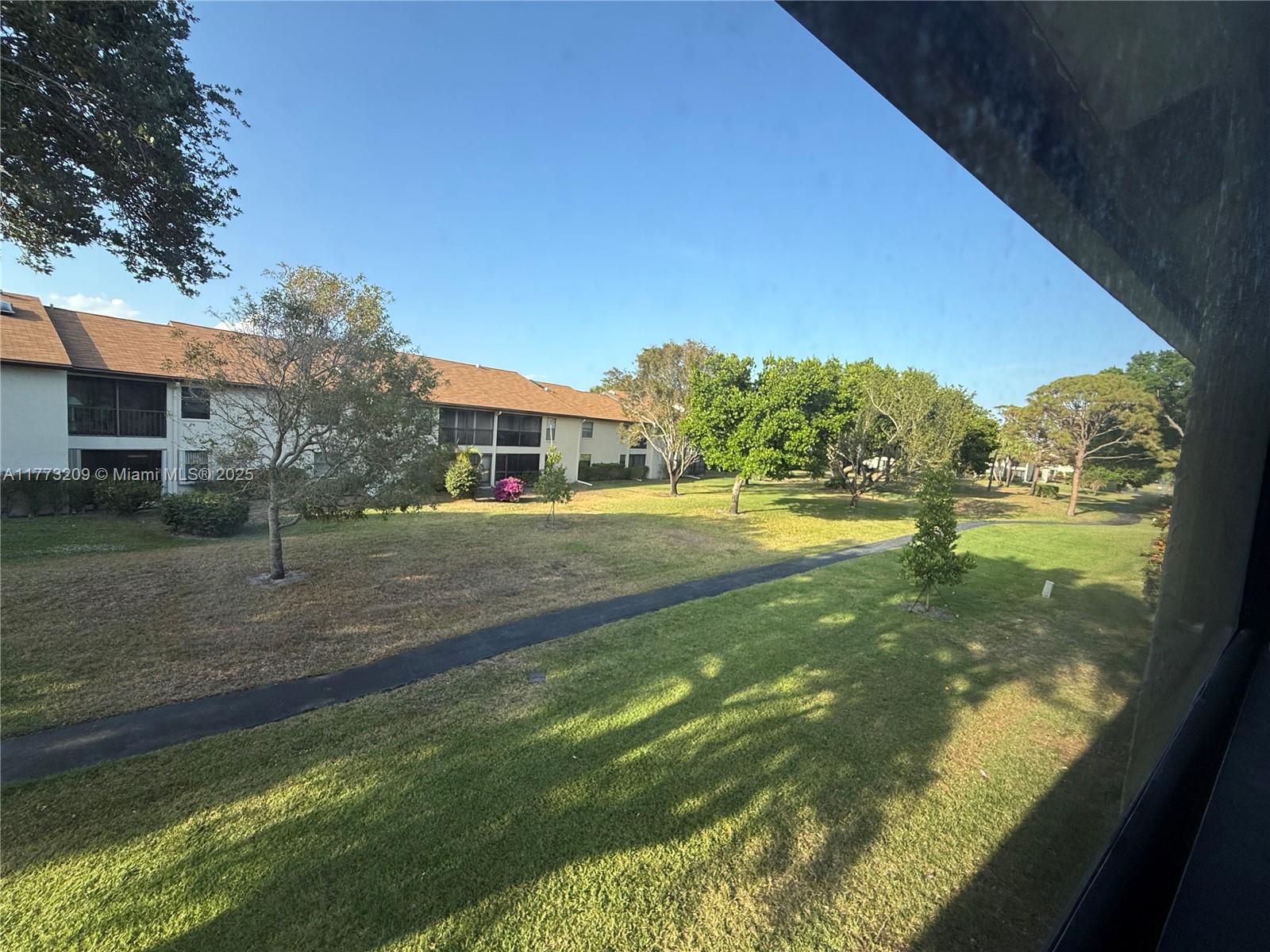 LUCERNE PARK CONDOS 1, 1A - Residential