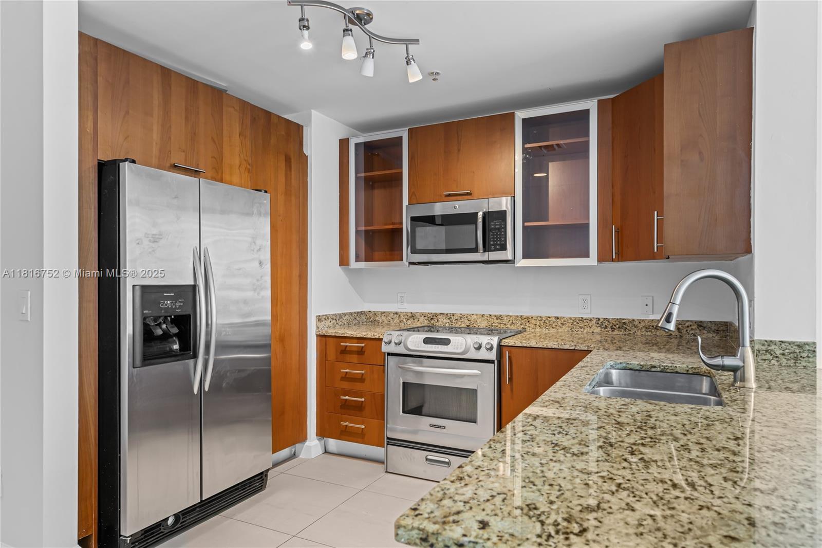 OCEAN MARINE YACHT CLUB - Residential Lease