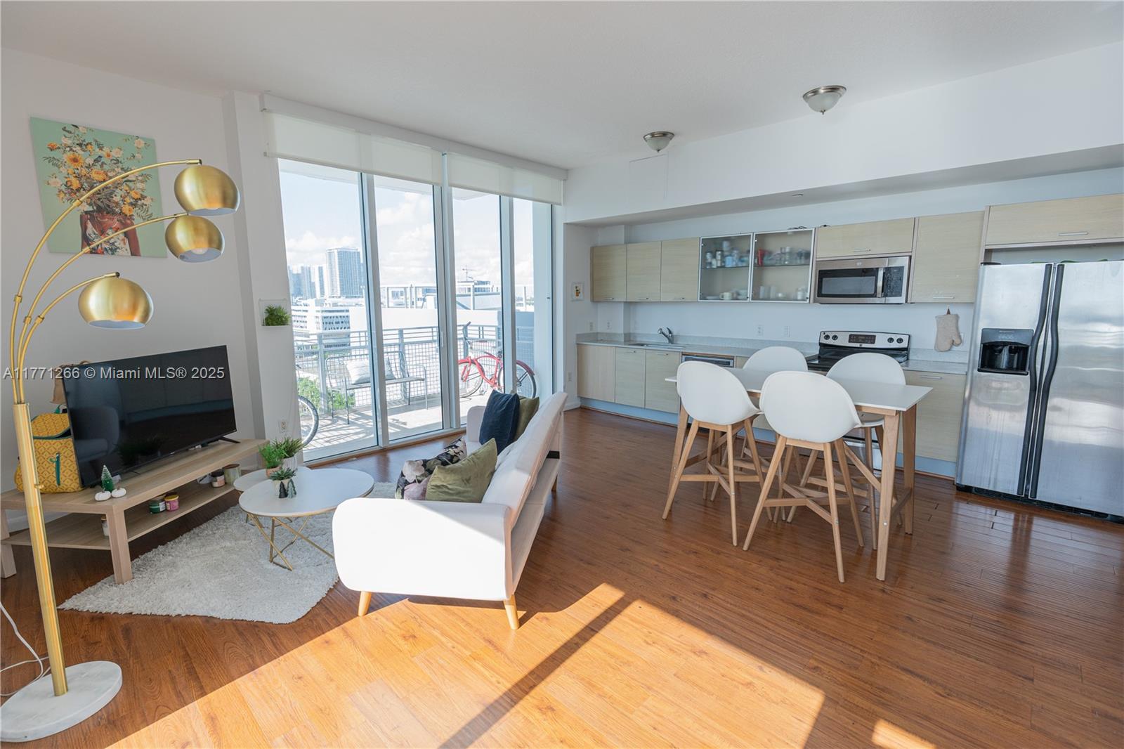 CITY 24 CONDO - Residential