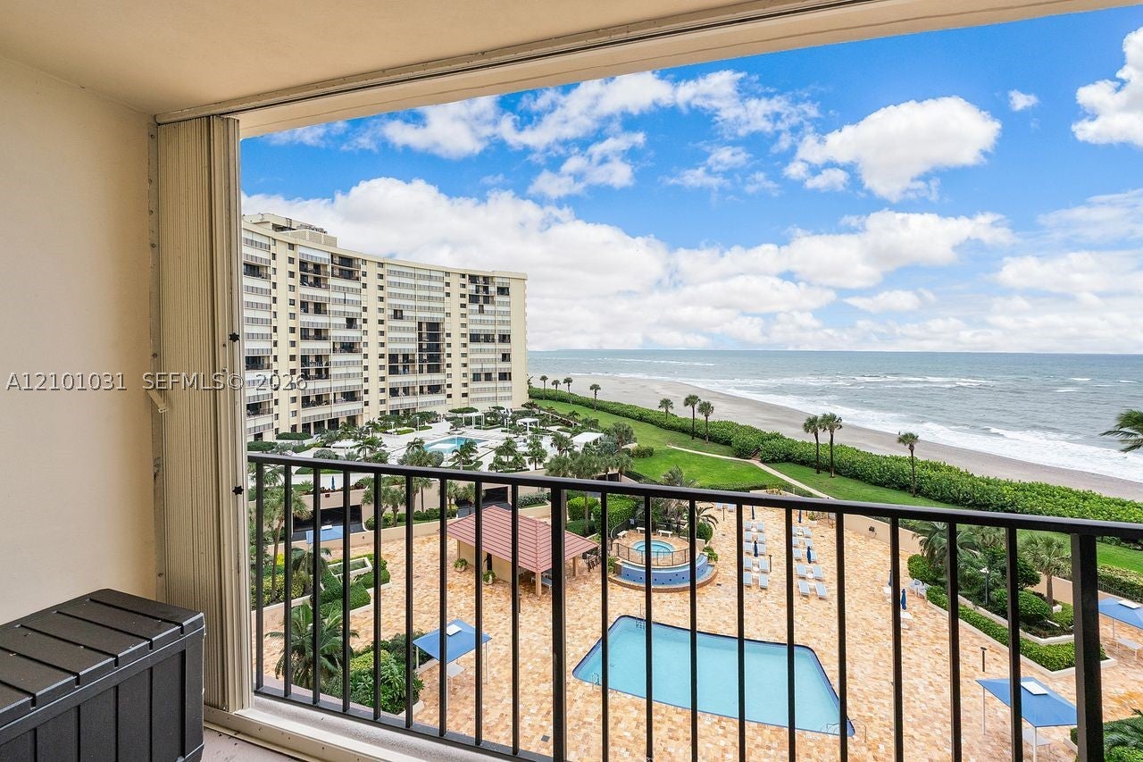 100 Ocean Trail Way 705