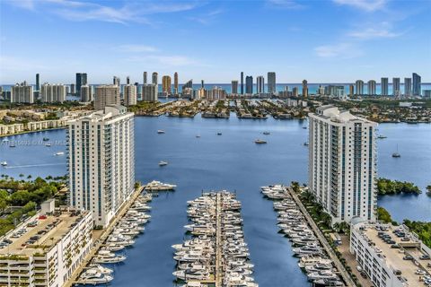 17211 Biscayne Blvd Slip # 105 North Miami Beach FL 33160