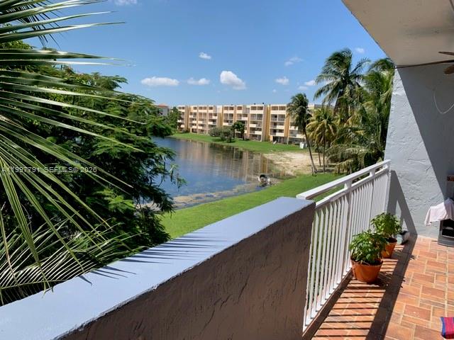 THE BEACH CLUB FONTAINEBL - Residential Lease