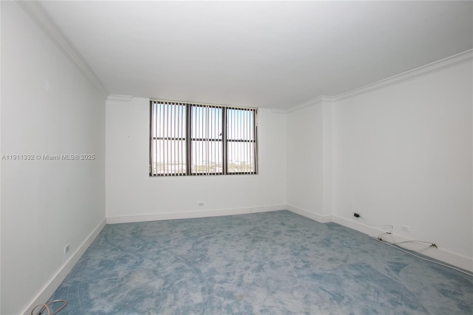 CRICKET CLUB CONDO - Residential