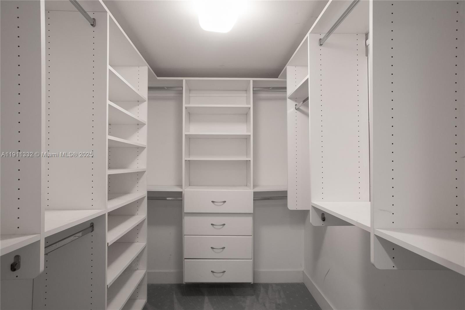 CRICKET CLUB CONDO - Residential