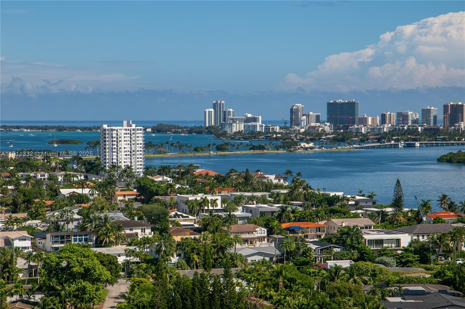 CRICKET CLUB CONDO - Residential