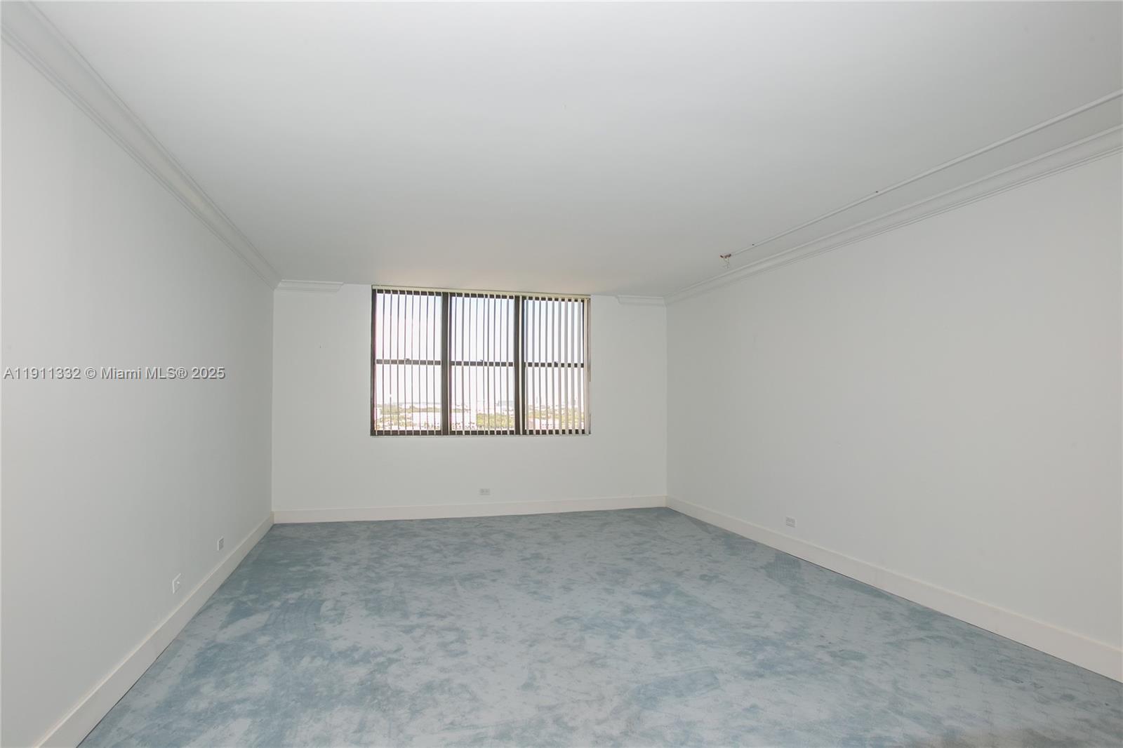 CRICKET CLUB CONDO - Residential