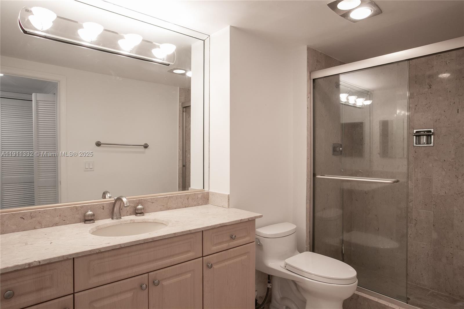 CRICKET CLUB CONDO - Residential