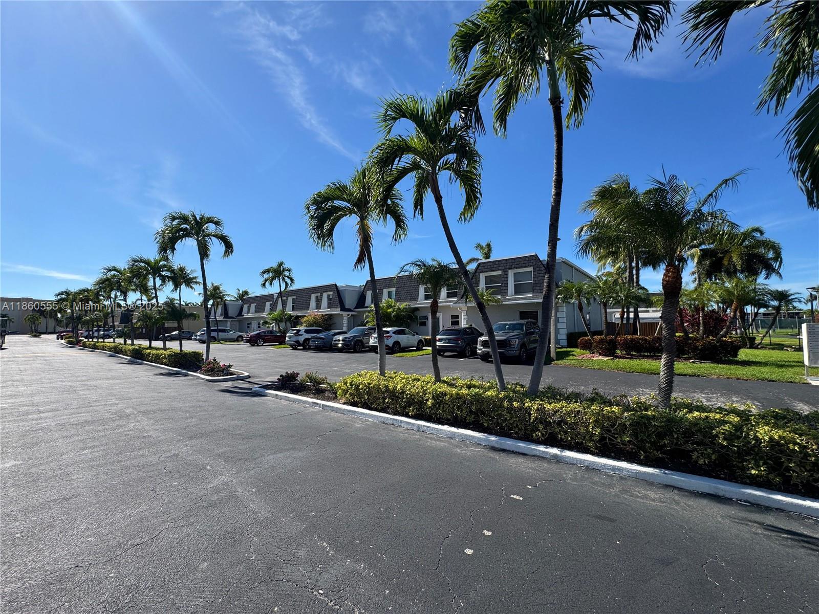 VENETIAN PARK I CONDO - Residential