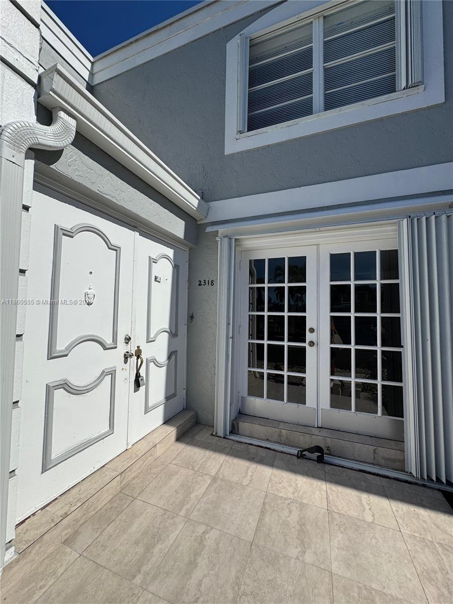 VENETIAN PARK I CONDO - Residential