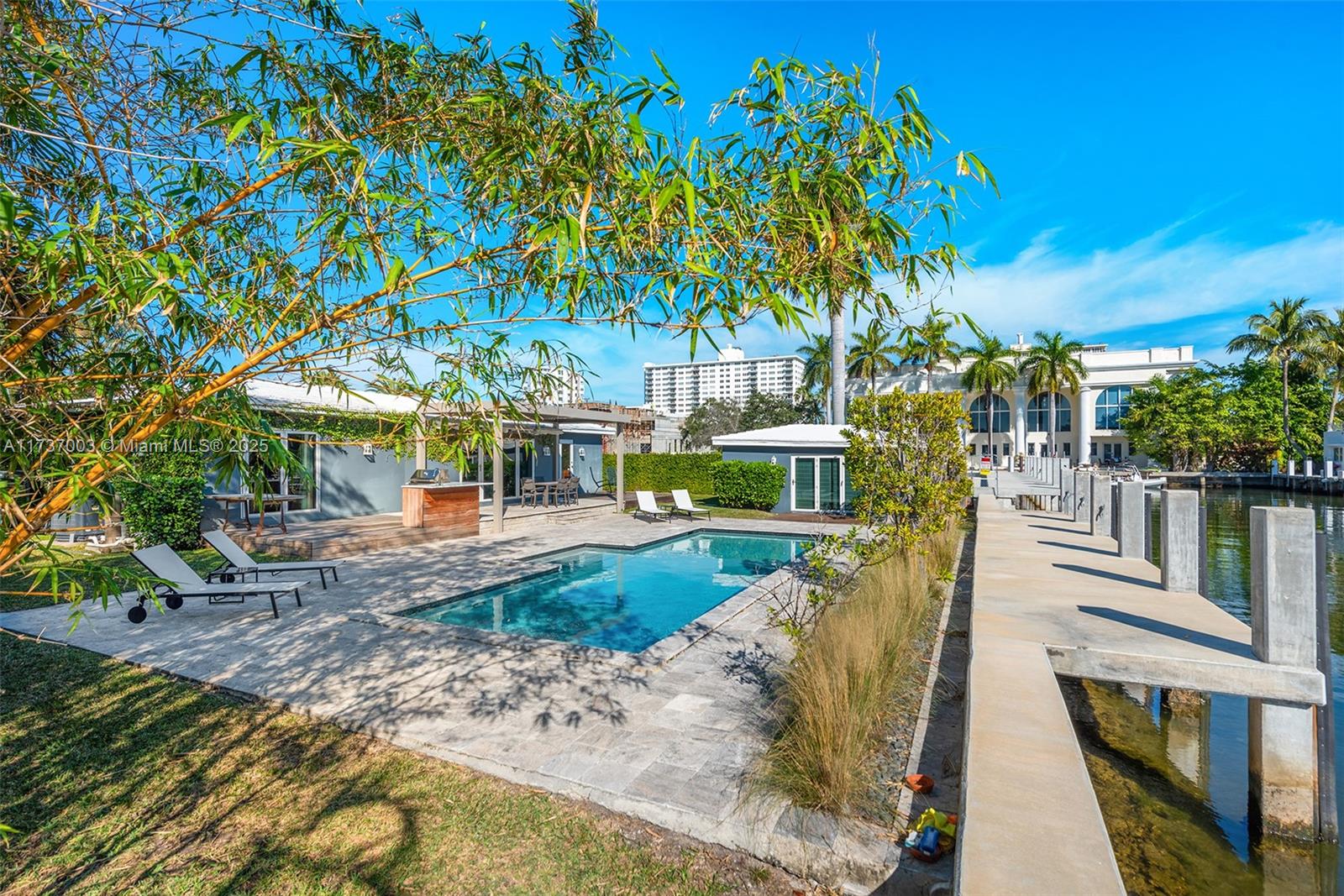 RIVIERA - Residential
