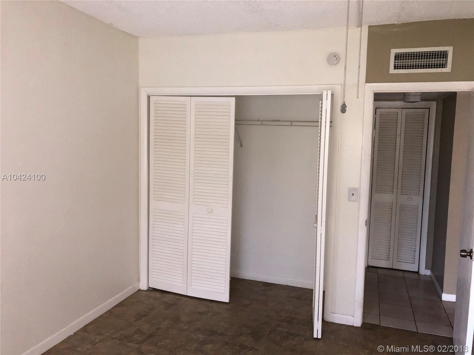 SPANISH OAKS CONDO - Residential
