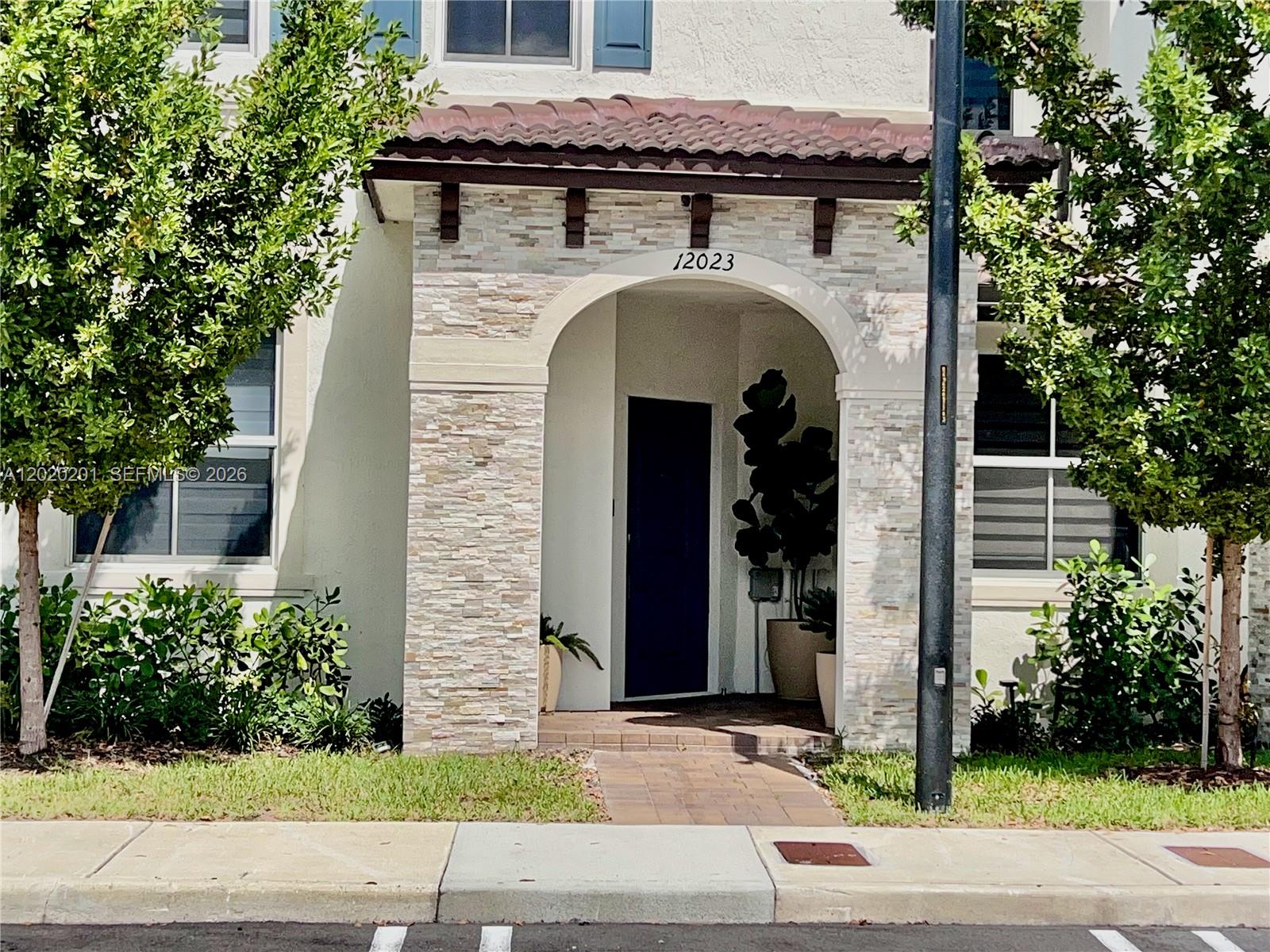 12023 NW 24th Pl 12023