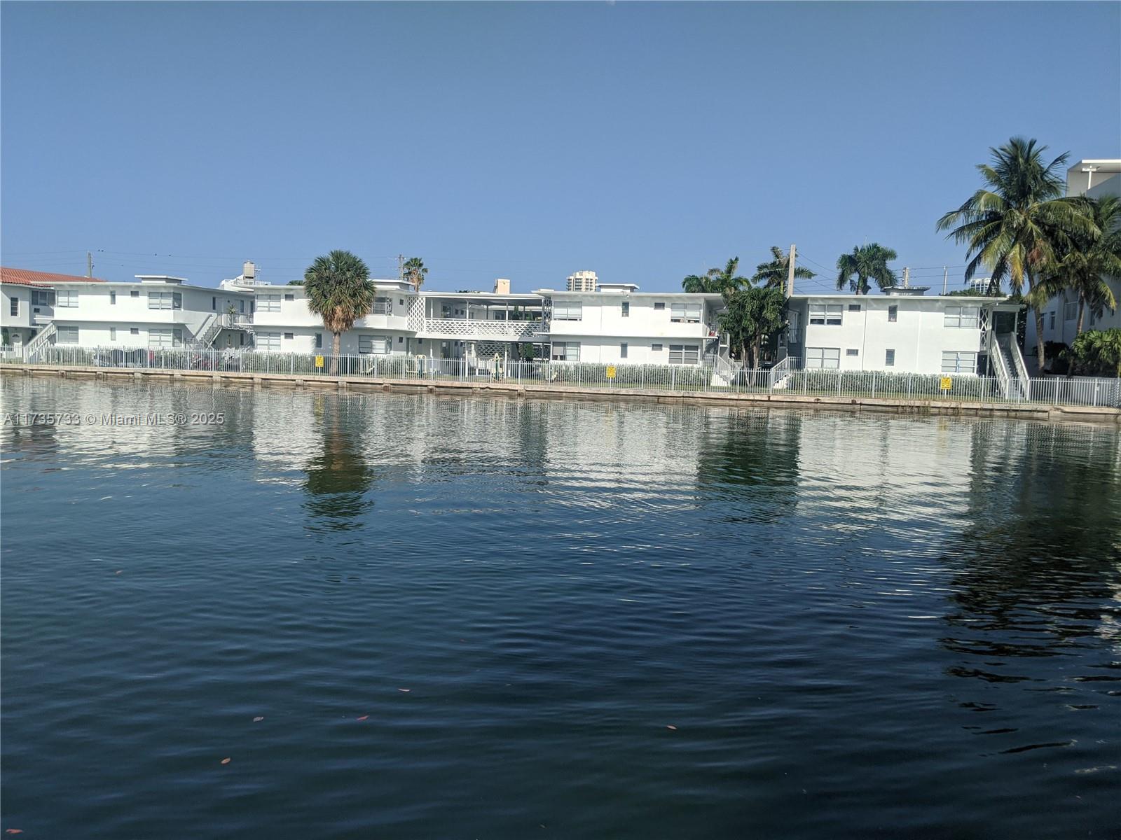 BISCAYNE BCH SUB - Land
