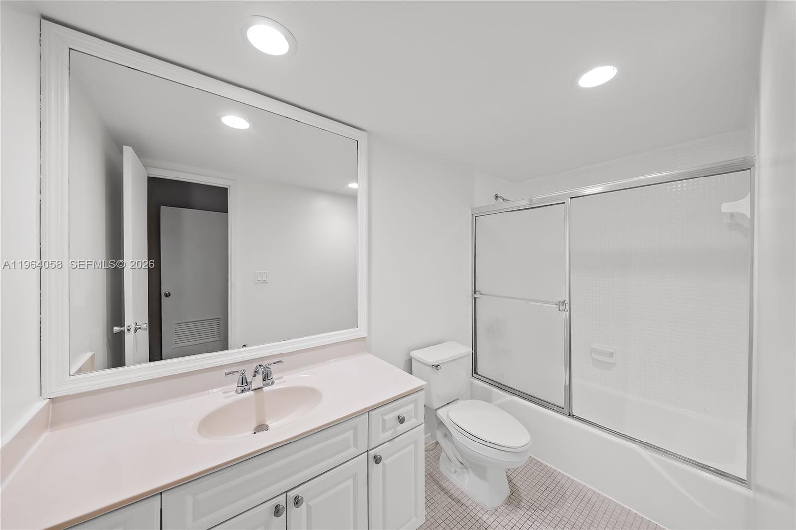 OCEANVIEW BUILDING B COND - Residential