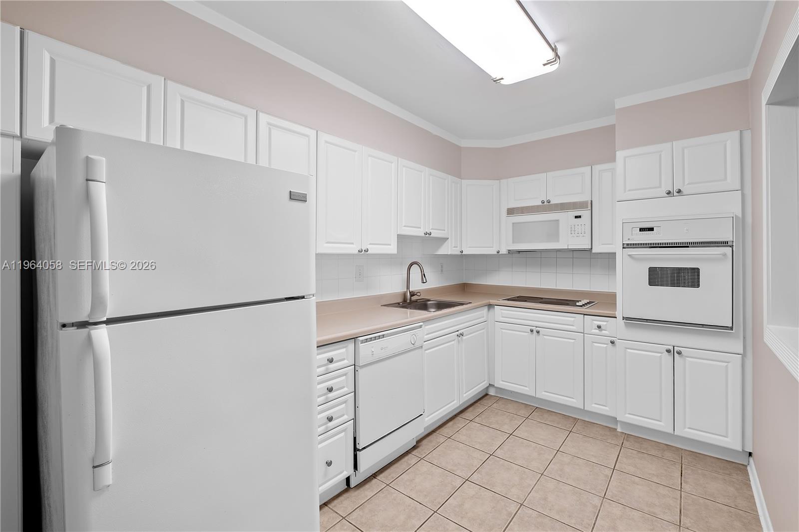 19380 Collins Ave 1107