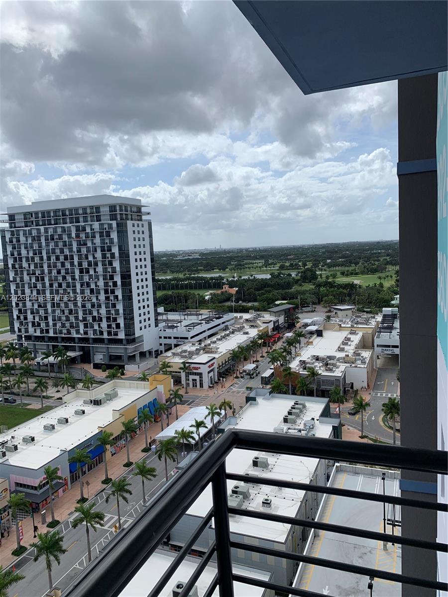 5350 Park Condo - Residential