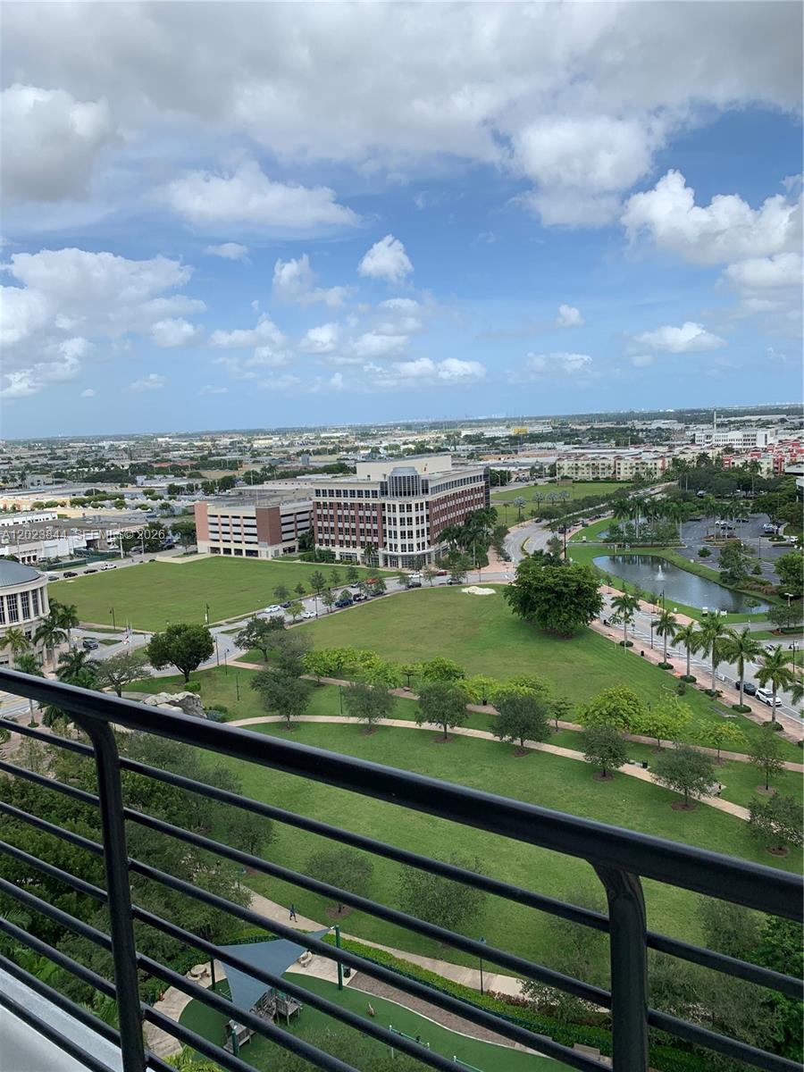 5350 Park Condo - Residential