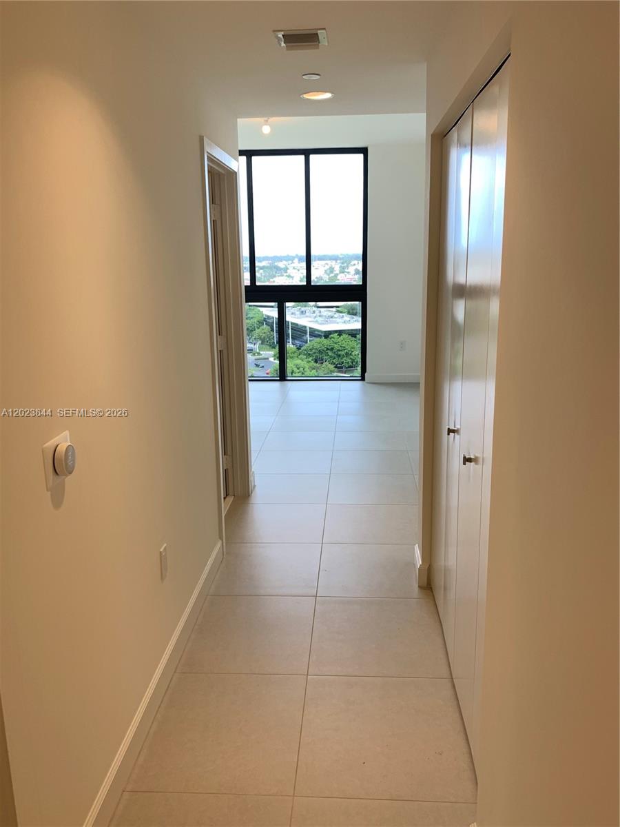 5350 Park Condo - Residential