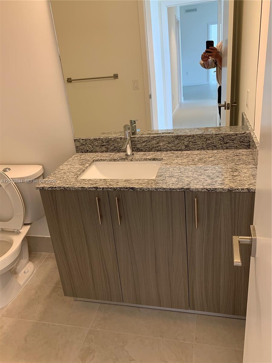 5350 Park Condo - Residential