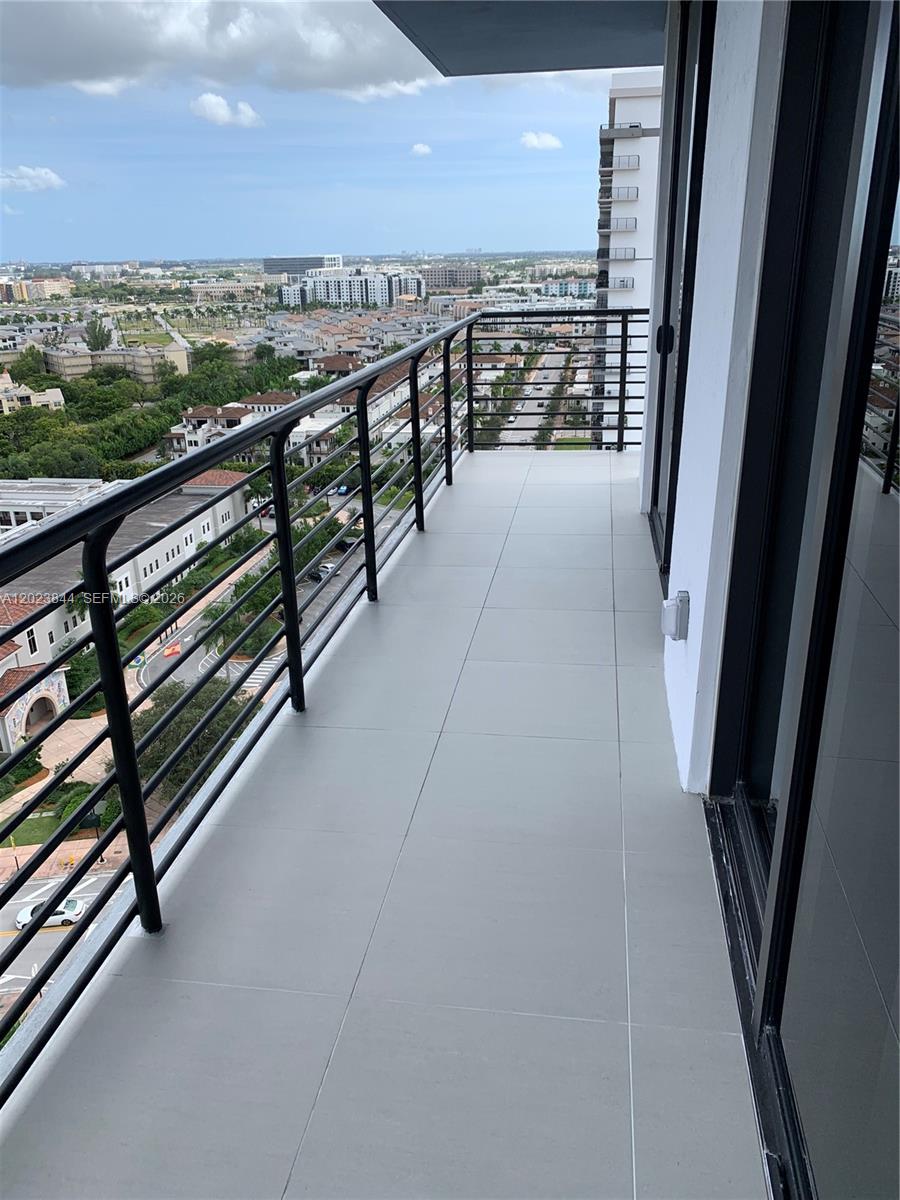 5350 Park Condo - Residential