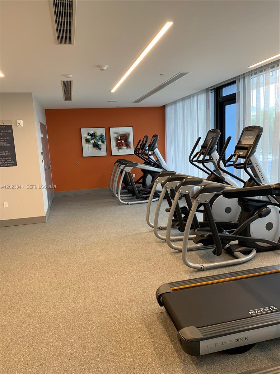 5350 Park Condo - Residential