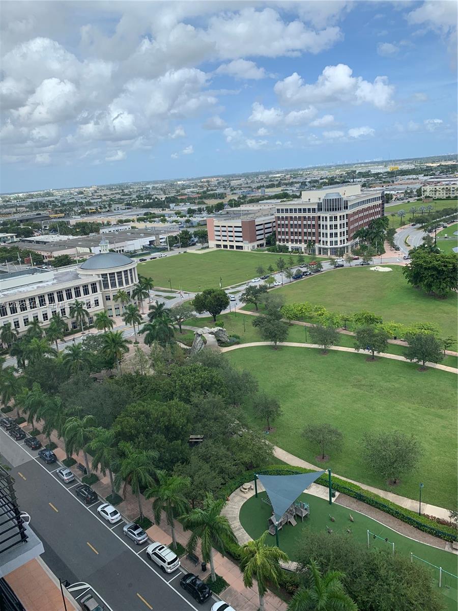 5350 Park Condo - Residential