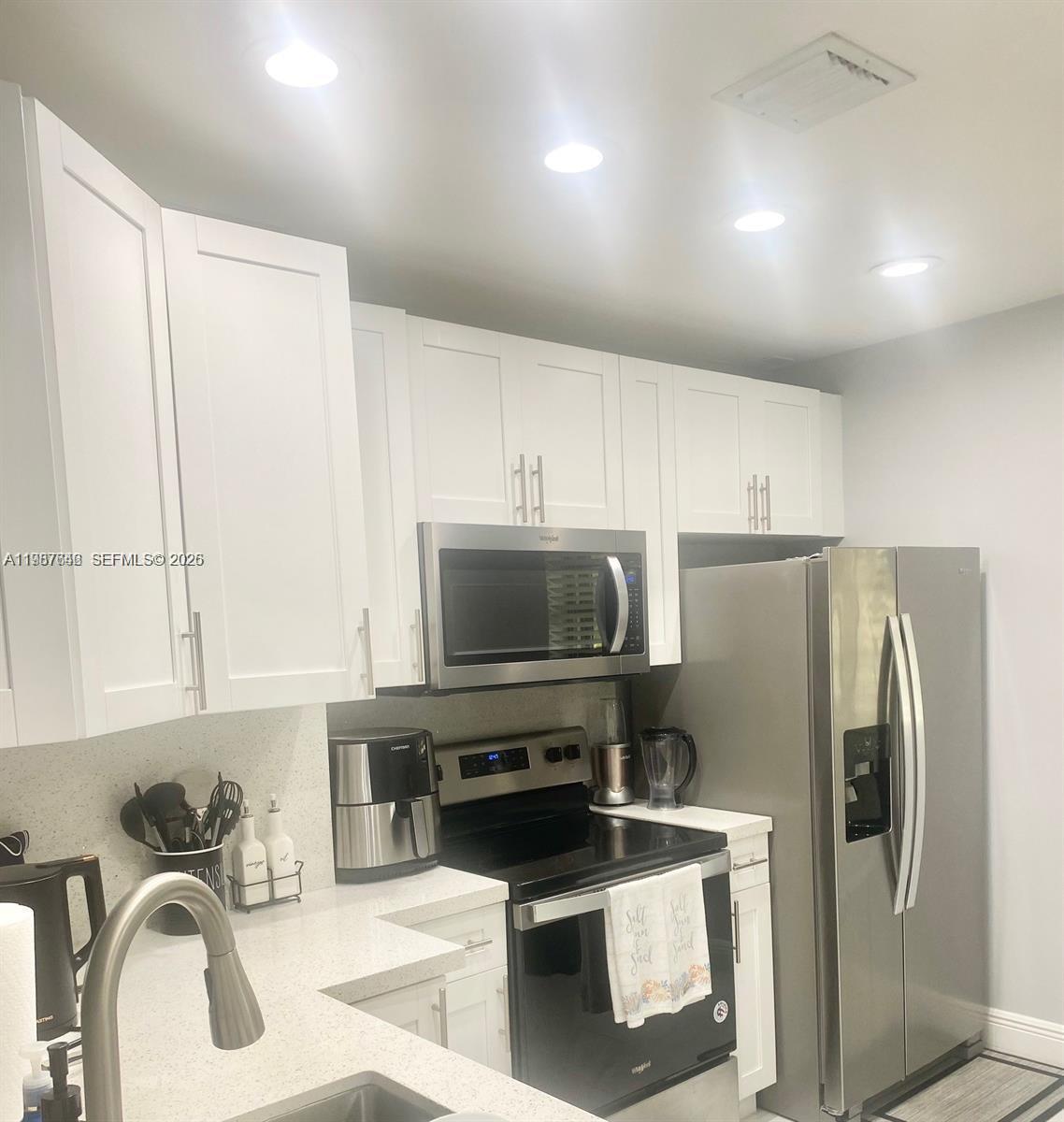 GRENADIER LAKES AT WELLEB - Residential