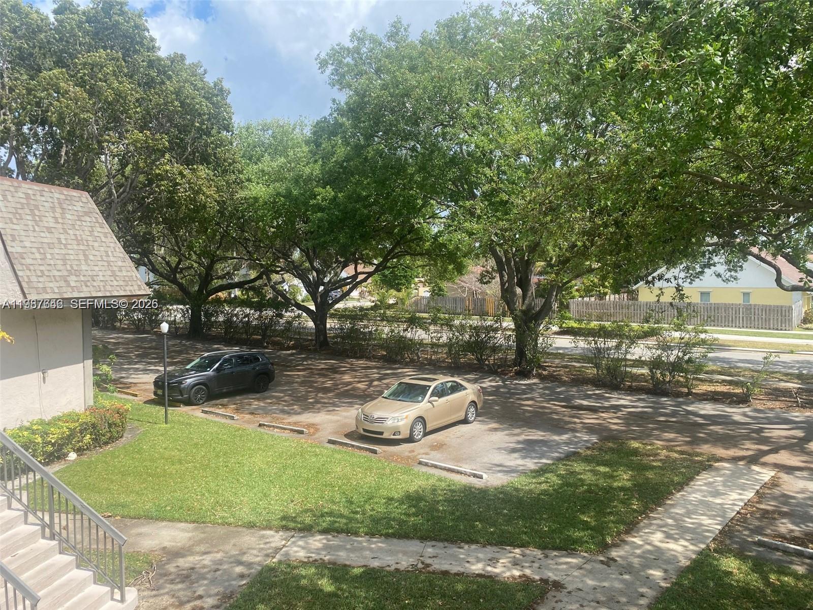 GRENADIER LAKES AT WELLEB - Residential