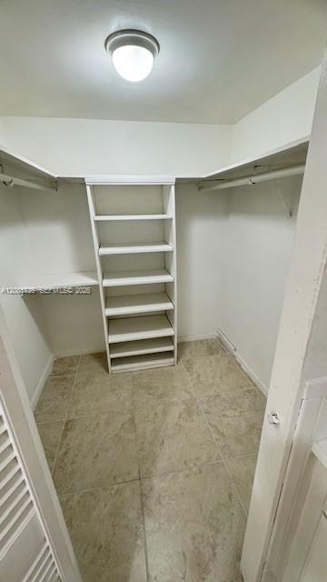 2025 NE 164th St 616
