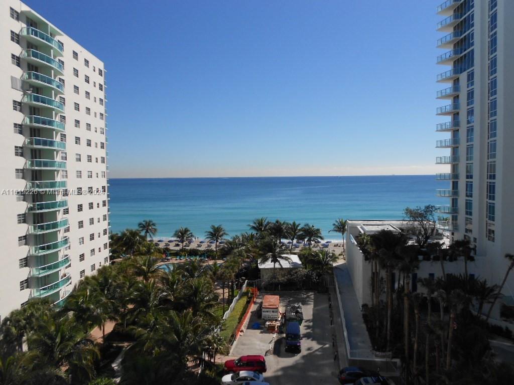 TIDES ON HOLLYWOOD BEACH - Residential