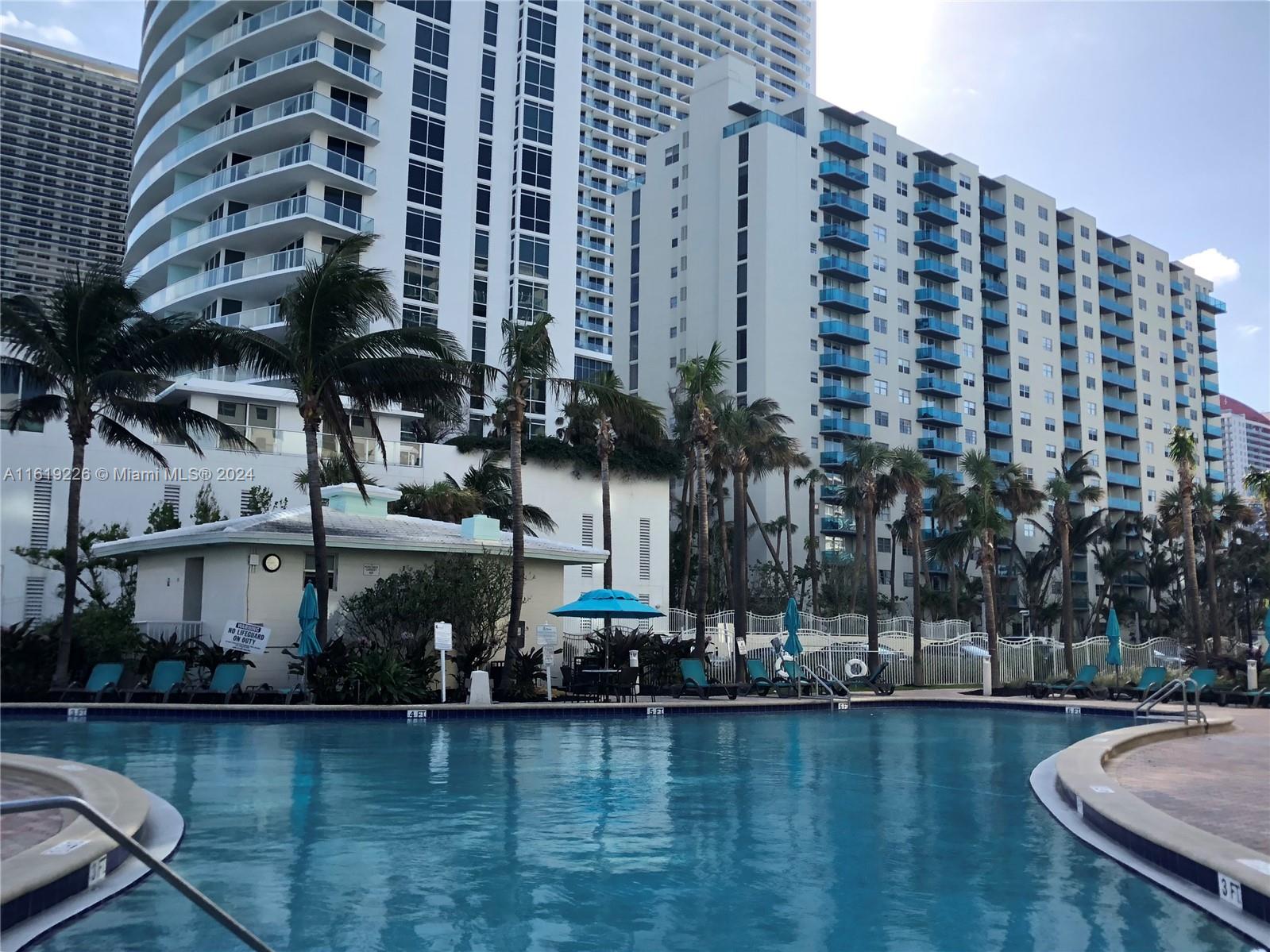 TIDES ON HOLLYWOOD BEACH - Residential