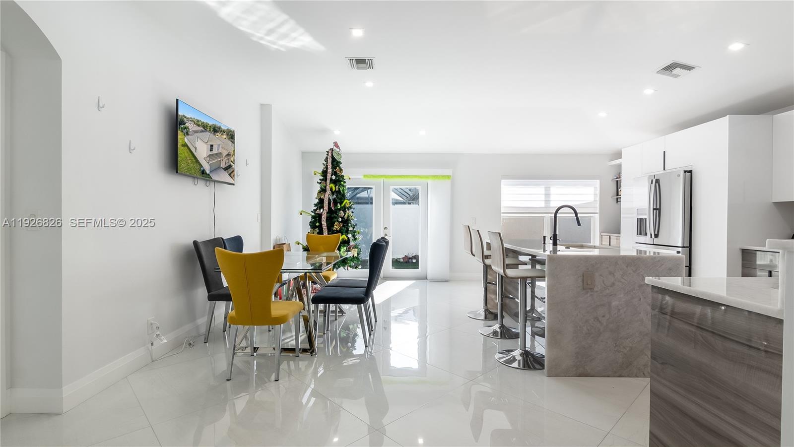 LANTERN KEY - Residential