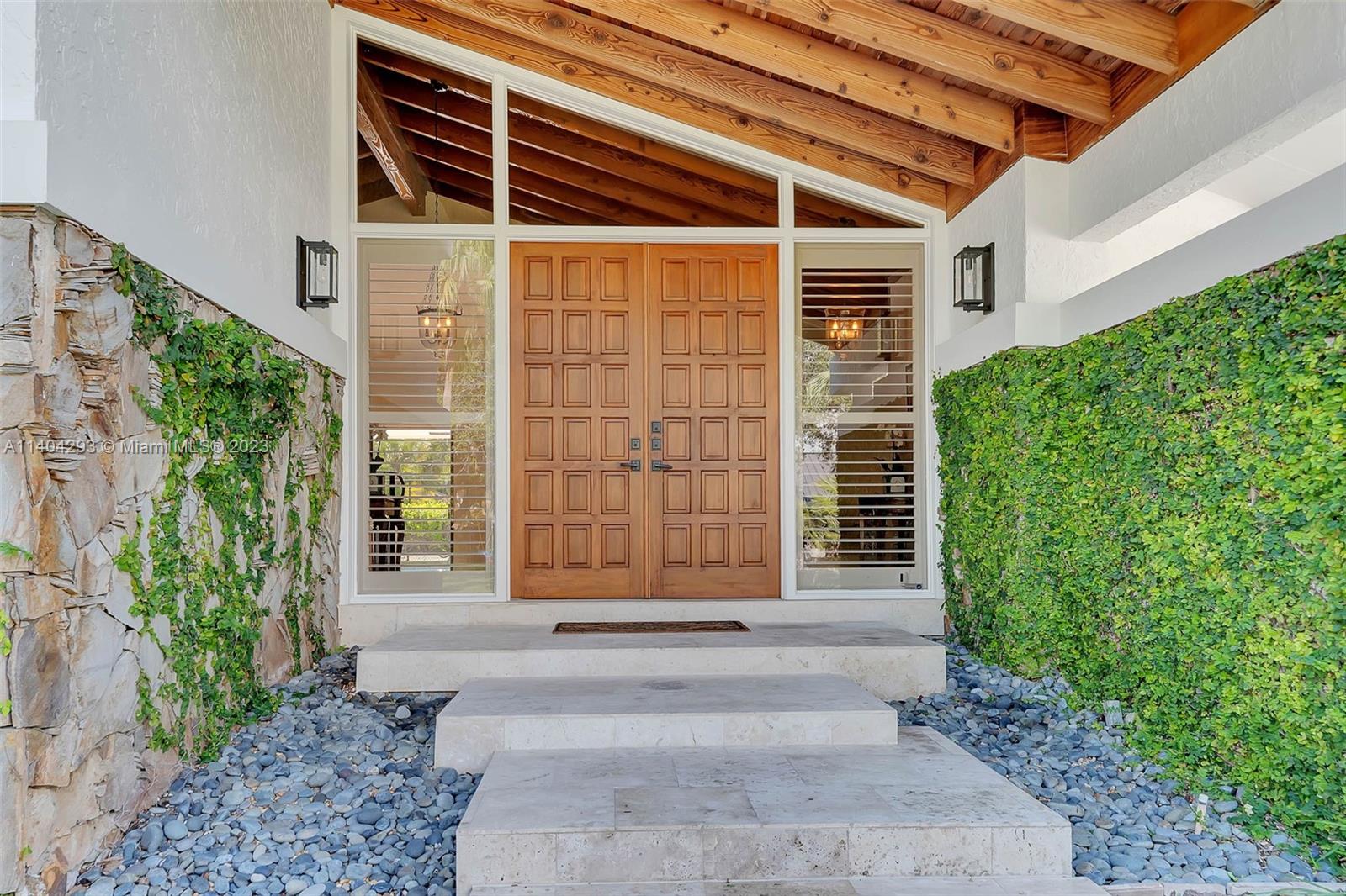 PINE BAY ESTATES SOUTH - Residential