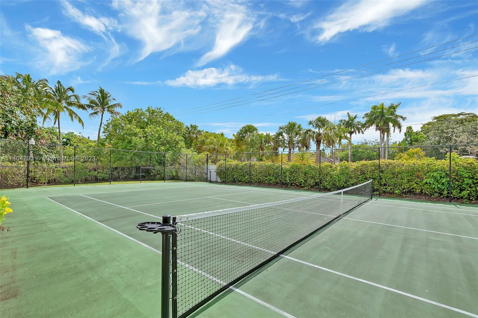 PINE BAY ESTATES SOUTH - Residential