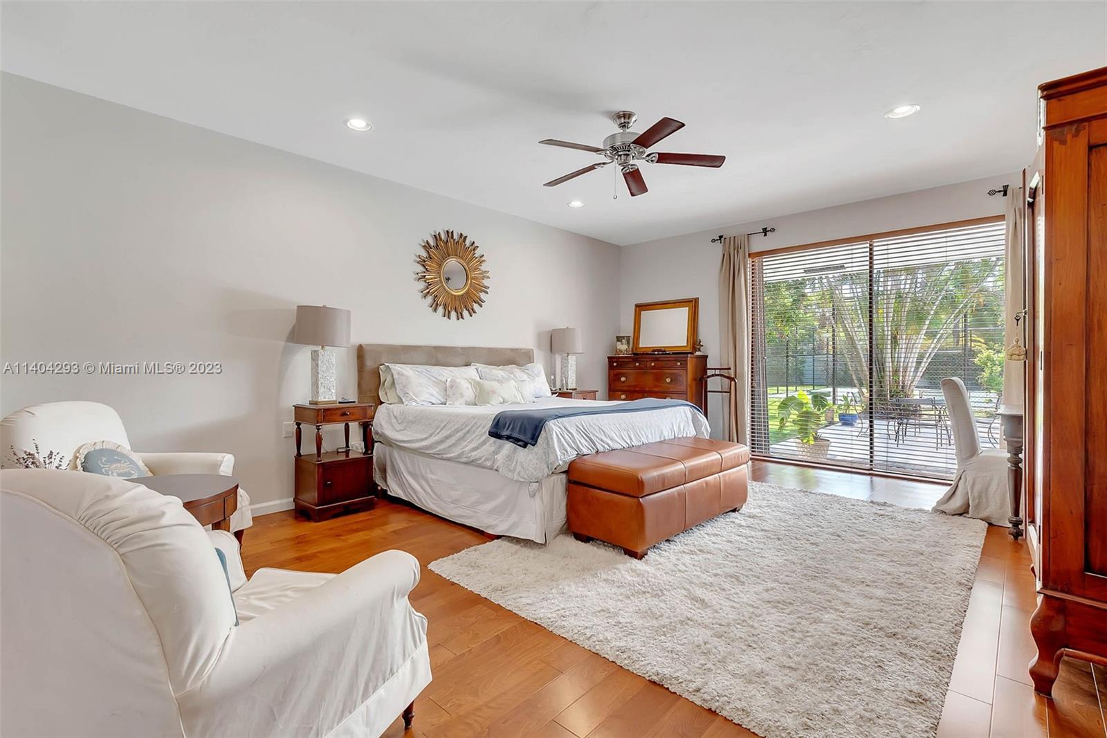 PINE BAY ESTATES SOUTH - Residential