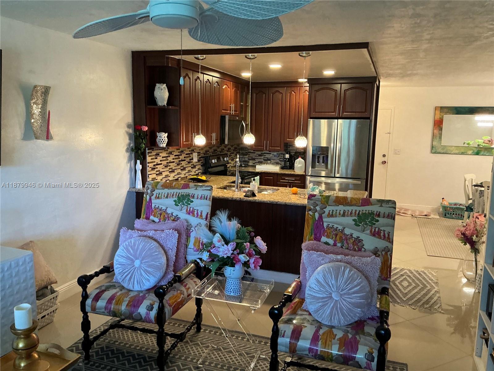 OMEGA CONDO NO 3 - Residential