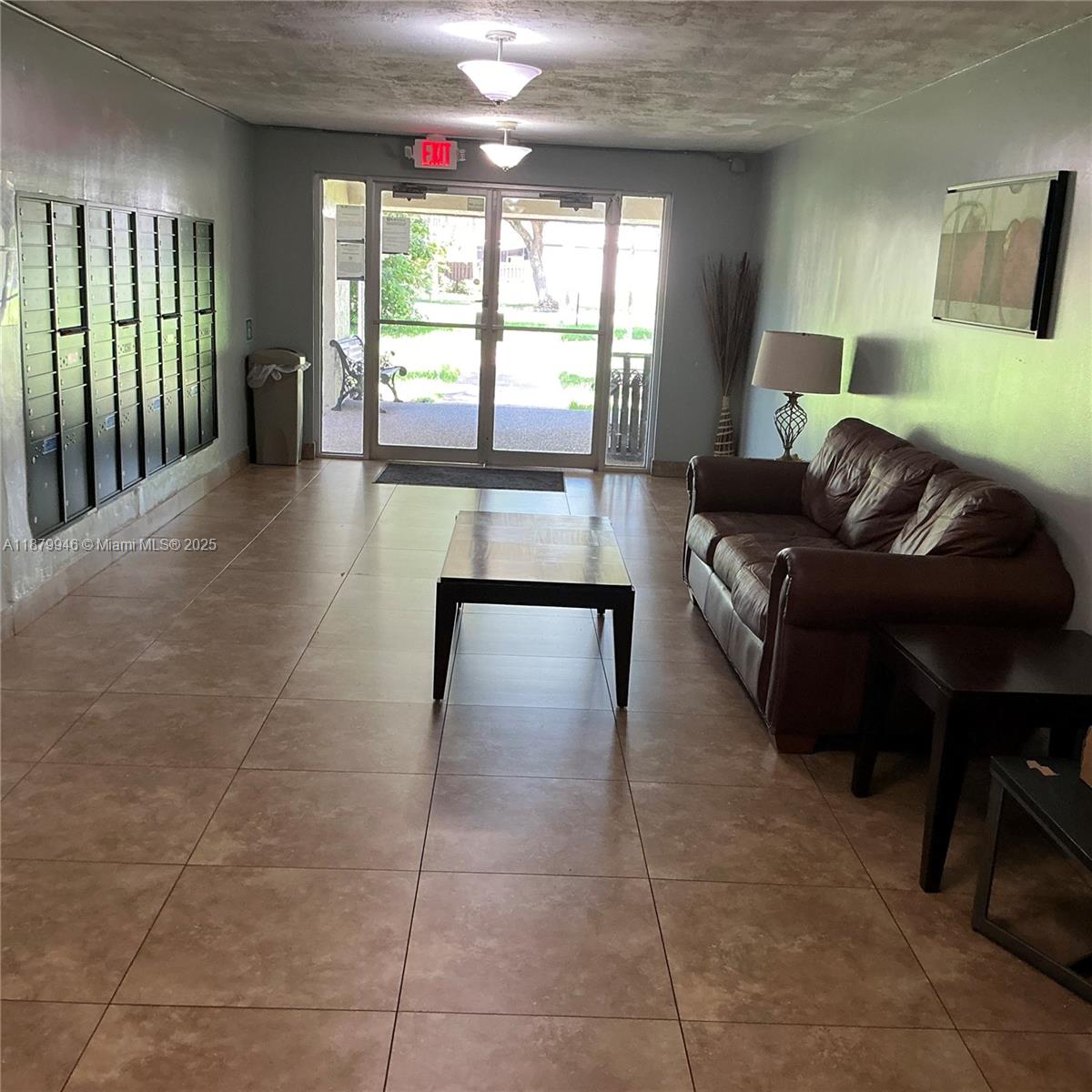OMEGA CONDO NO 3 - Residential